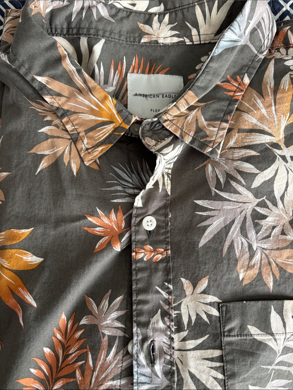 American Eagle flex short sleeve button-down dress shirt like new